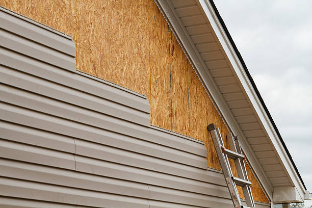 24/7 Emergency Storm Damage Siding Repair experts in Reedville, VA